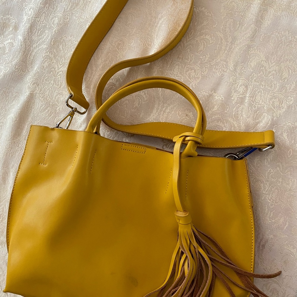 Gold medium sized purse